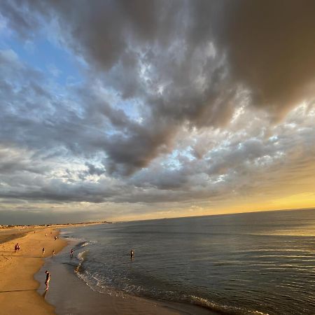 Beach Lovers Surf House - Aveiro - Praia Da Barra Esterno foto